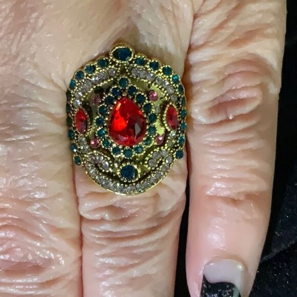 Unique Middle Eastern Vibes Fashion Ring Gold Tone Manmade Stones - Picture 4 of 6
